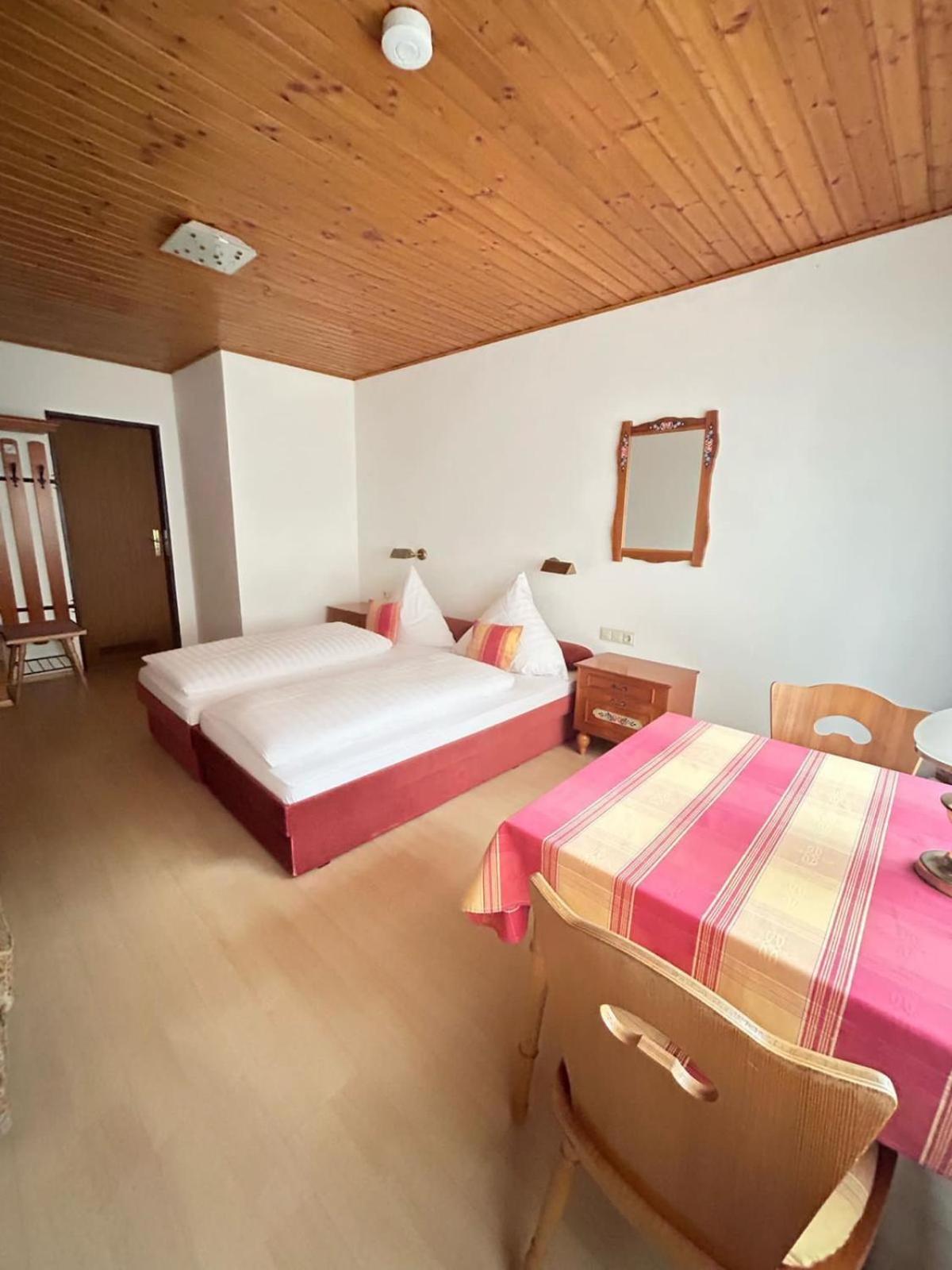 Gaestehaus Herzog Ульдінген-Мюльгофен Екстер'єр фото