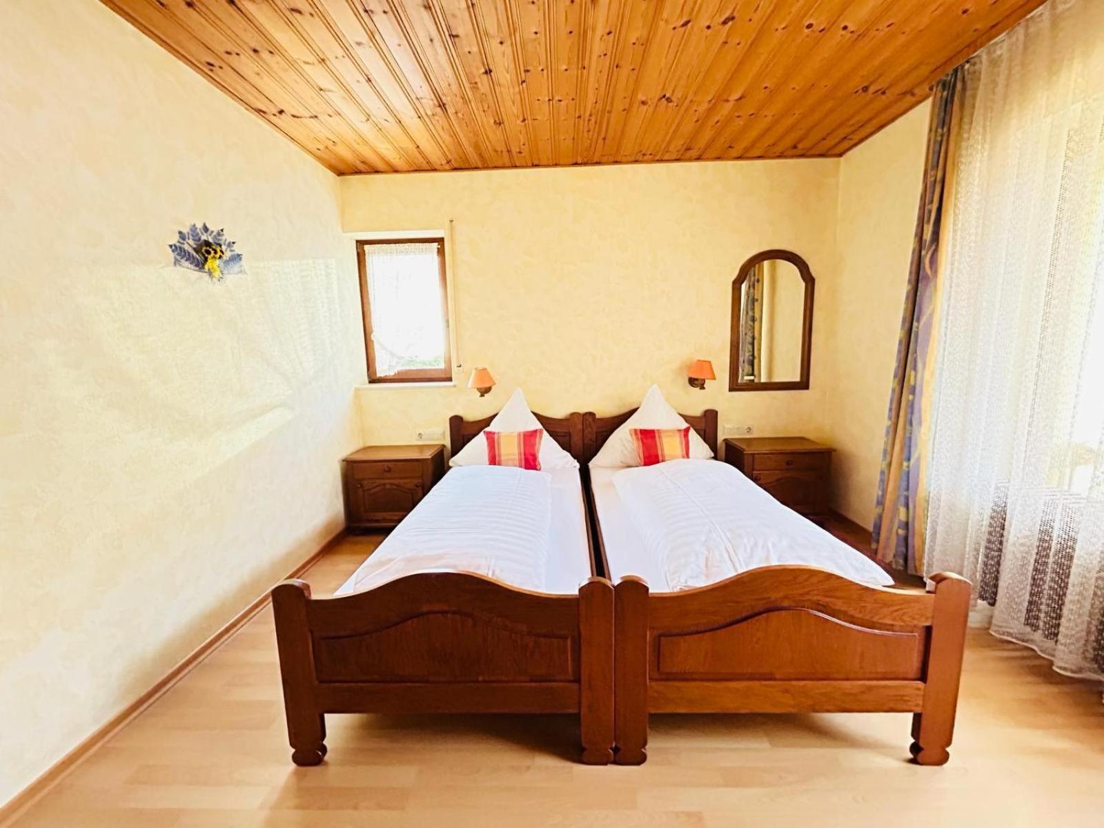 Gaestehaus Herzog Ульдінген-Мюльгофен Екстер'єр фото