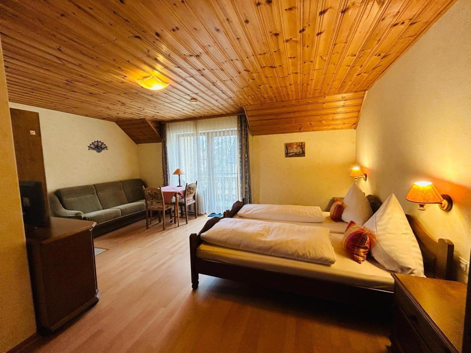 Gaestehaus Herzog Ульдінген-Мюльгофен Екстер'єр фото